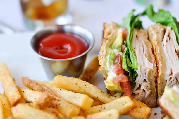 club sandwich di tacchino - club sandwich sandwich french fries turkey foto e immagini stock