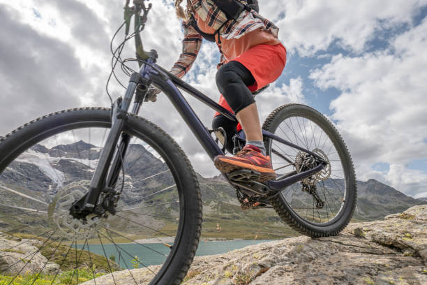 istock Unrecognisable mountain biker on rocky trail 1474971971