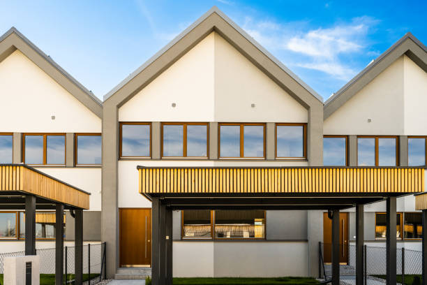 istock Exterior view of houses 1475014903