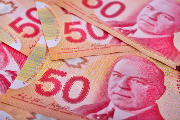 istock Canadian $50 dollar banknotes background 1475026702
