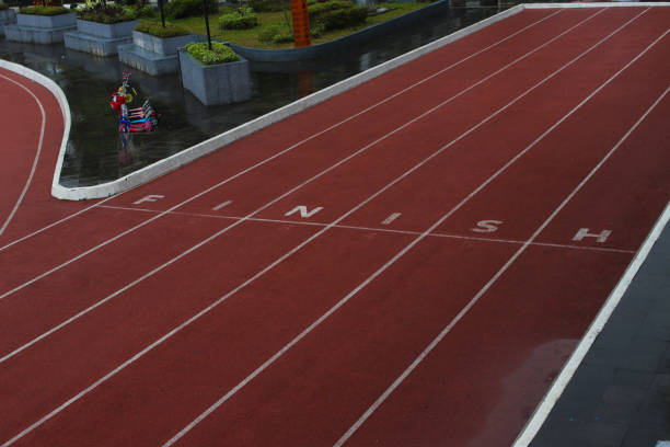 The area around the Gelora Bung Karno Senayan Main Stadium is one of the favorite areas for Jakarta residents to do morning exercise.