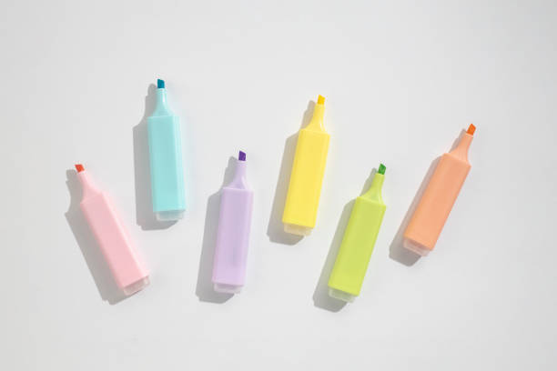 istock Colored markers on a white background. Top view; flat lay 1475104477