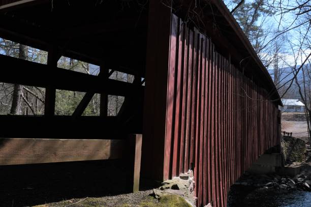 istock Historic wooden Josiah Hess covered bridge 1475129527