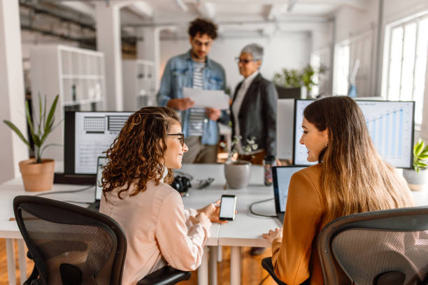 istock Girls rules in the office 1475130636