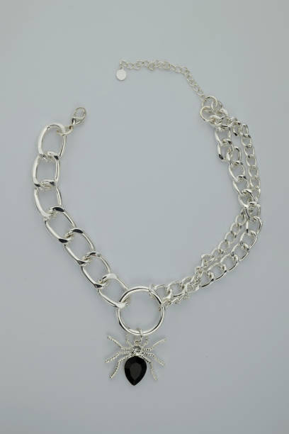 istock beautiful necklace isolated  on  white background. 1475146841