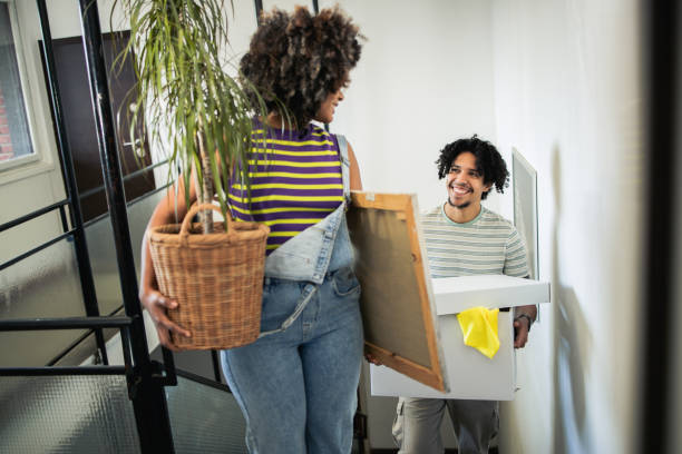 istock Young couple is moving into their new home 1475151036
