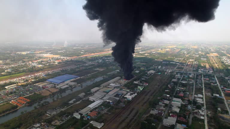 Fire in construction building