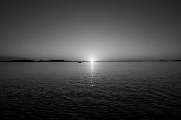 istock Boat at Sunset, Folsom Lake 1475158066