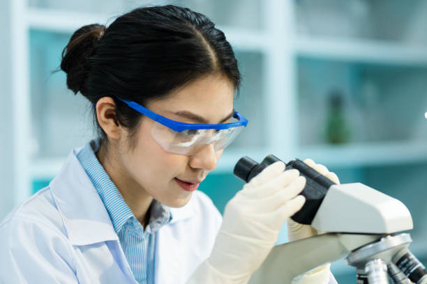 istock women working in the laboratory 1475223355