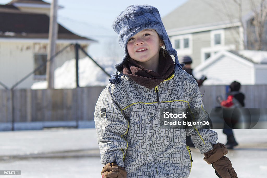 Bambina Pattinaggio su ghiaccio - Foto stock royalty-free di 6-7 anni