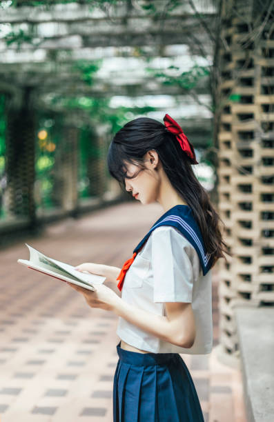 istock Young girl in the park 1475320516