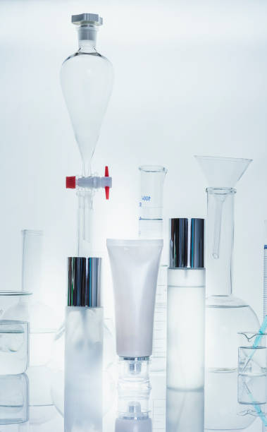 istock Chemical instrument glassware 1475334372