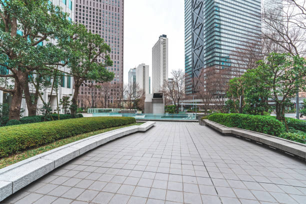 istock Empty footpath in office park, Shinjuku, Tokyo 1475344953