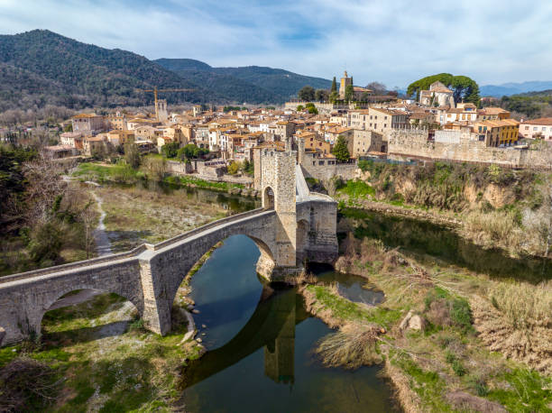 istock Besallu Spain, a Catalan village 1475381547