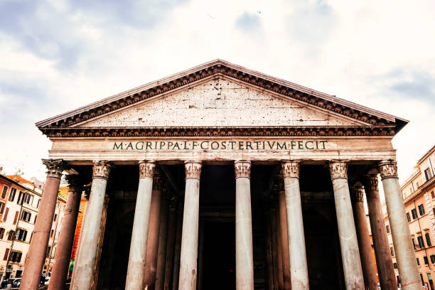 Sculptures on Altare della Patria - silhouette