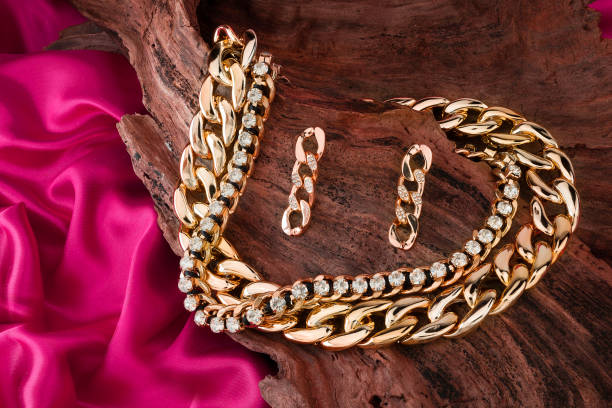 istock modern necklace  isolated on background. 1475382786