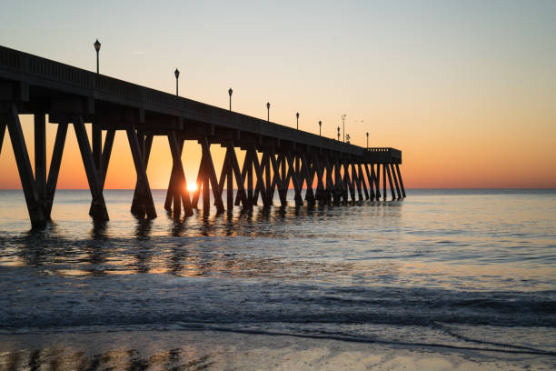 istock Fishing Pier at Wrightsville Beach 1475396056