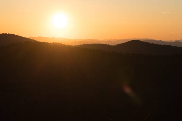 istock Sunset Over the Blue Ridge Mountains 1475402660