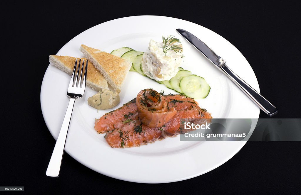 Salmão fumado e Salada de Batata - Royalty-free Gravlax Foto de stock