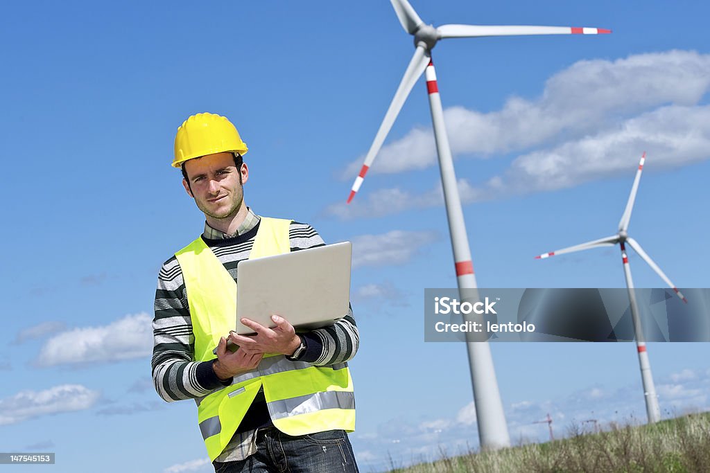 Técnico Ingeniero de turbina de estación de generador de energía - Foto de stock de Accesorio de cabeza libre de derechos