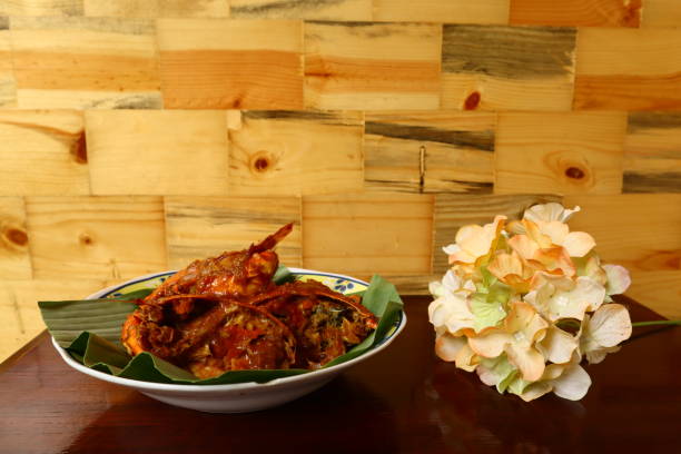 istock Traditional crab food cooked with tomato sauce 1475452957