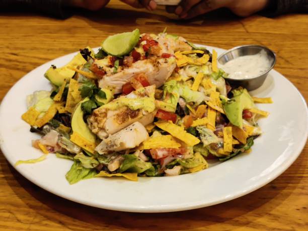 istock Roasted Chicken Fiesta Salad with Ranch Dressing 1475499728