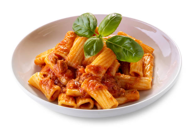 토마토 소스와 고기를 곁들인 마카로니 리가토니 - rigatoni 뉴스 사진 이미지