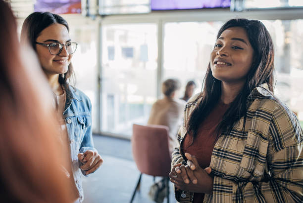 istock Women talking in cafe 1475526719