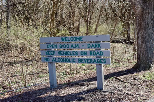 istock Old Wood Park Sign 1475542669