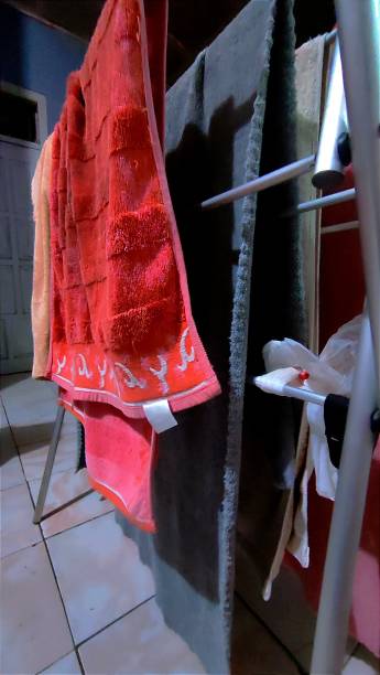 istock towels hung at night 3 1475561917