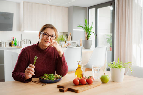istock Confident eating healthy vegan meal 1475573021
