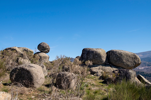 Formation of large granite rocks in a mountain range in the province of Salamanca.