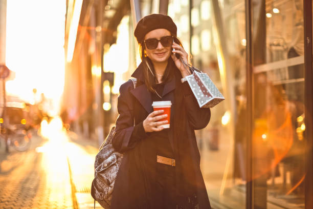 istock Woman shopping 1475584678