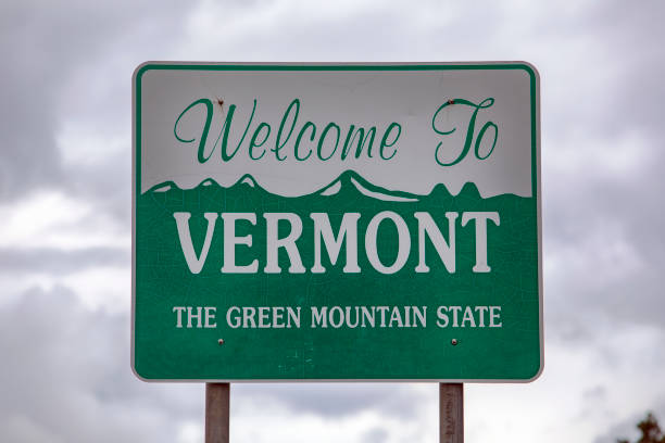 istock Welcome to Vermont Sign 1 1475595996