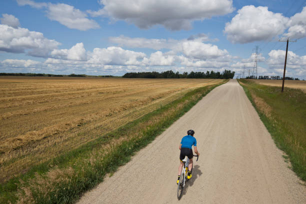 istock Gravel Bicycle Ride on the Prairie 1475622596