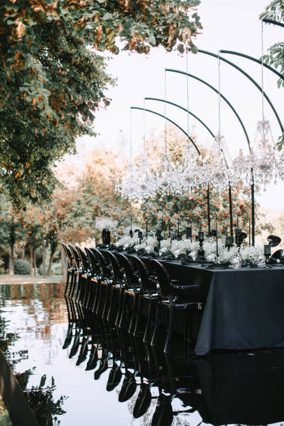 istock Outdoor banquet decor in black 1475653342