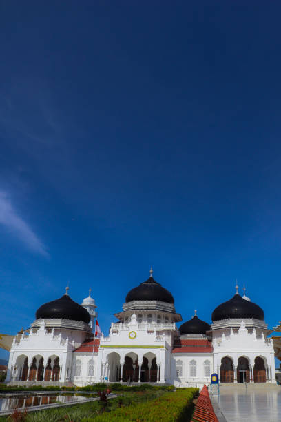 istock View of mosque baiturrahman Banda Aceh 1475708251