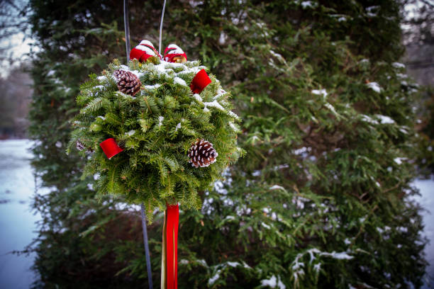 istock Hanging Christmas Kissing Ball 1475718397