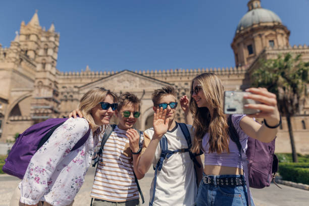 istock Family sightseeing Palermo, Sicily, Italy 1475792108