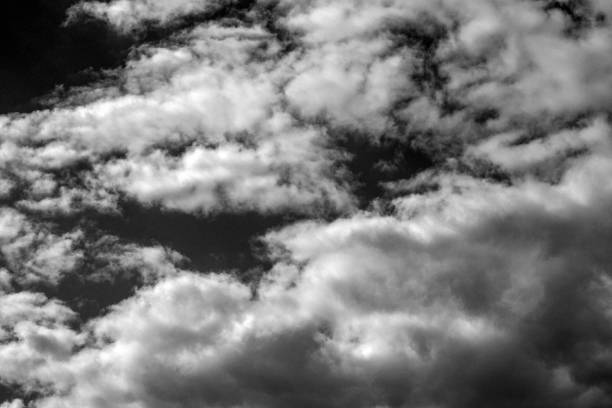 sky and black clouds, black and white cloud photos, black scary big clouds,