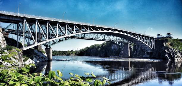 bridge in saint john, new brunswick - saint johns river imagens e fotografias de stock