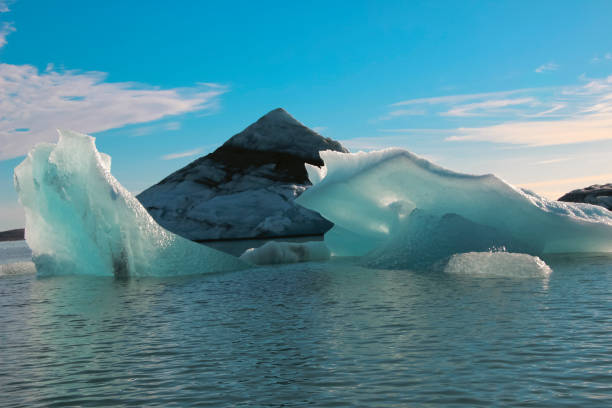 istock Iceberg Jokulsarlon Lagoon, Iceland 1475863861