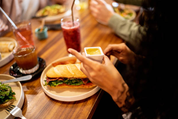 istock Woman holding a savory sauce on a restaurant 1475879188