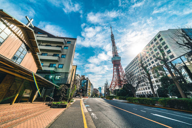 istock Street scene in Tokyo 1475880342