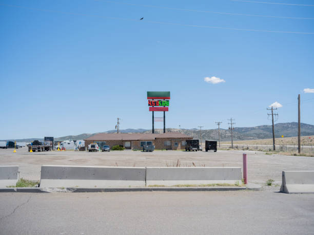 istock gasstation out west 1475922714