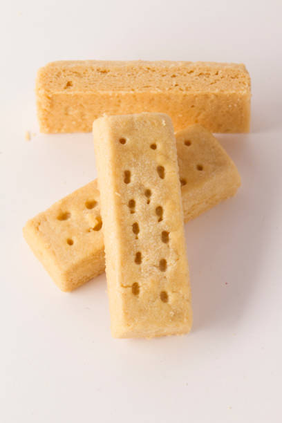 istock Butter cookies isolated on white 1475943406