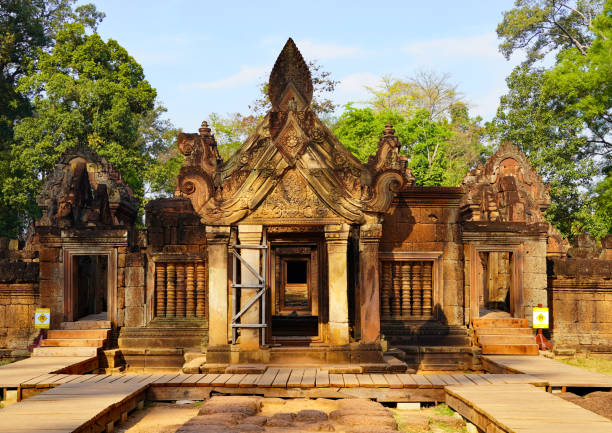 templo banteay srei em angkor, camboja - srei - fotografias e filmes do acervo