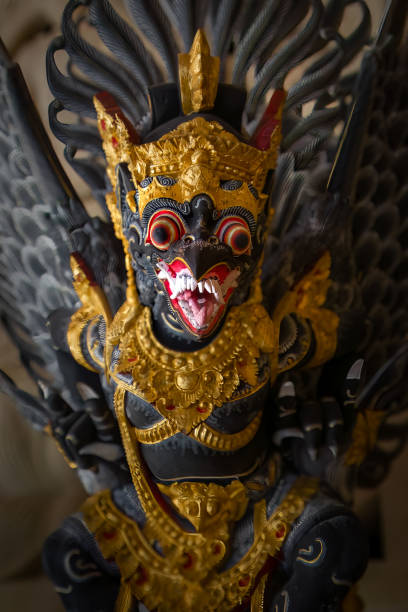 istock Balinese Wood Carving - Garuda 1475995078
