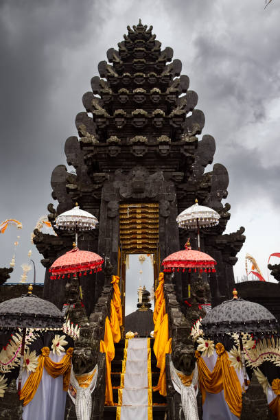 istock Ngeranjing Hindu Temple 1475996234