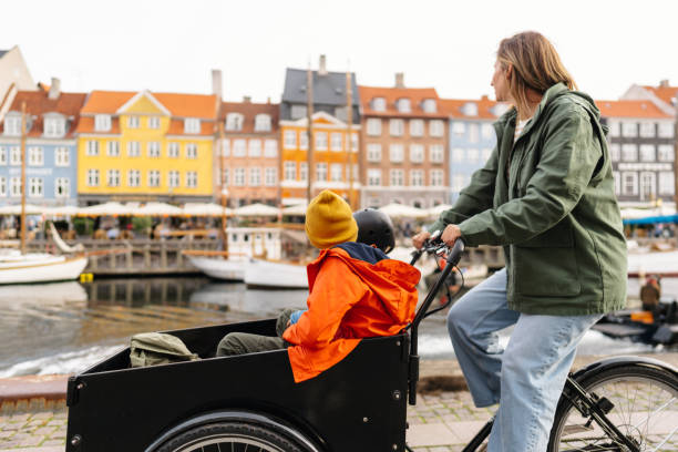 istock Cargo bike ride with mom 1476147460